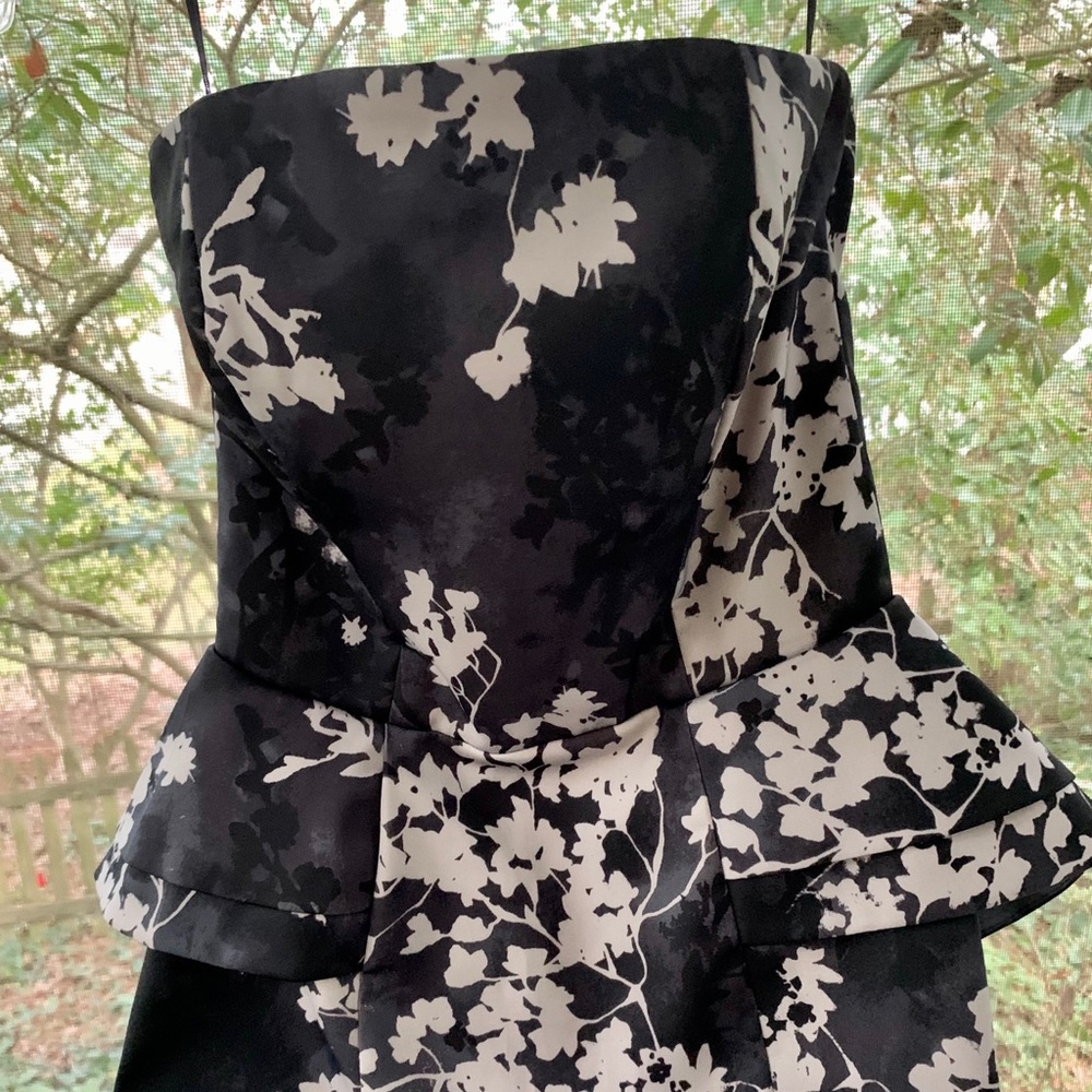 H&M Satin Formal Dress w/ Peplum & Floral Print Runs Small - Picture 3 of 8